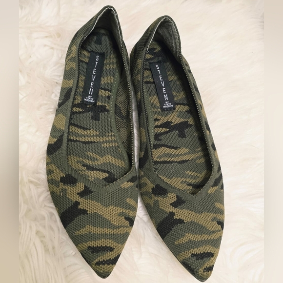 Steven Steve Madden Reed Green Black Camo Knit Pointed Toe FlatsWomen's Size 7🌴 - Picture 3 of 6